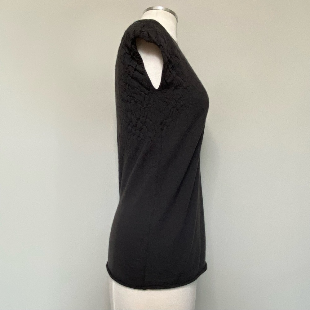 Sminfinity Short Sleeved Textured Gray Wool Sweater Tee, Small - Picture 5 of 13
